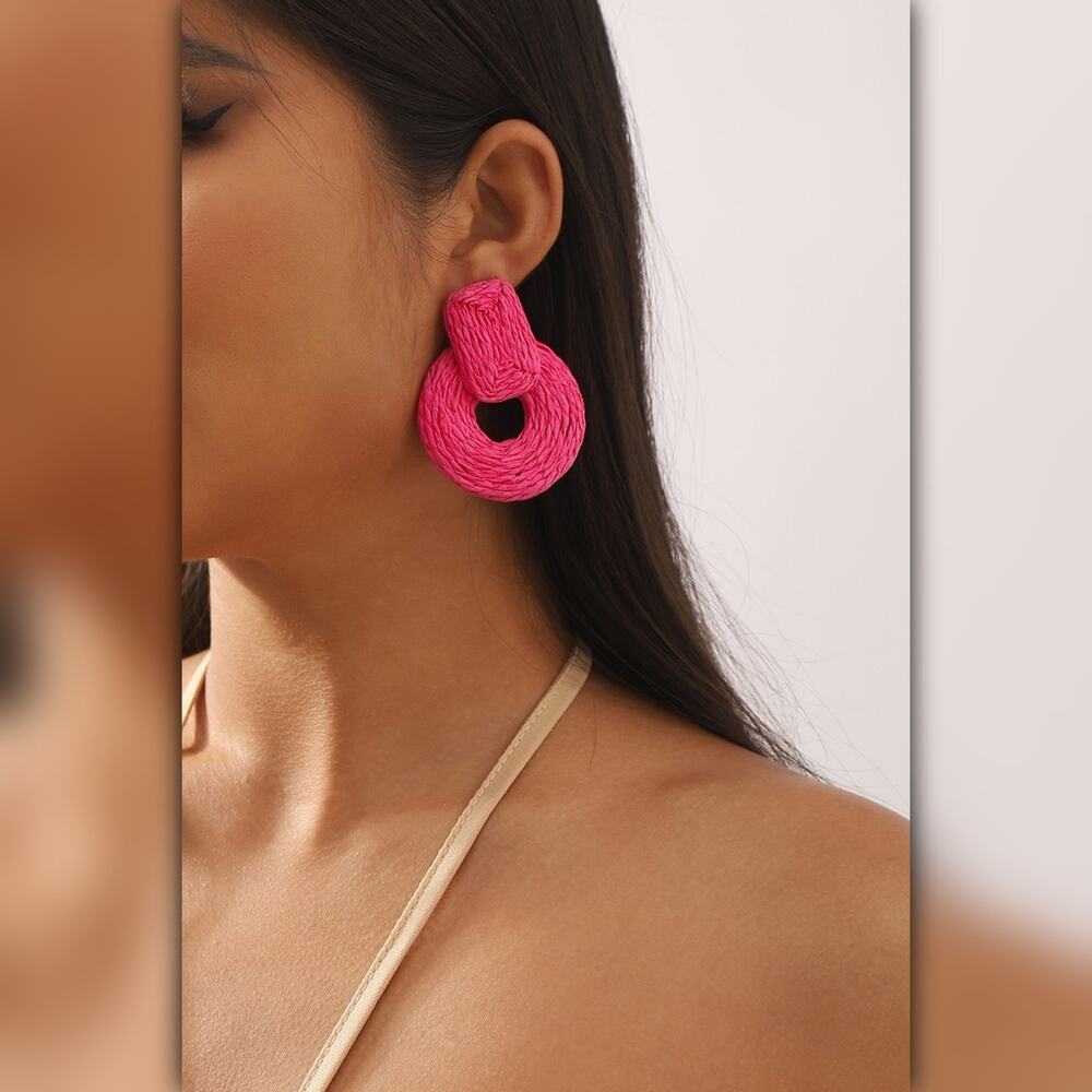 A247-E • Boho Geometric Raffia Rattan Earrings - Picture 2 of 5